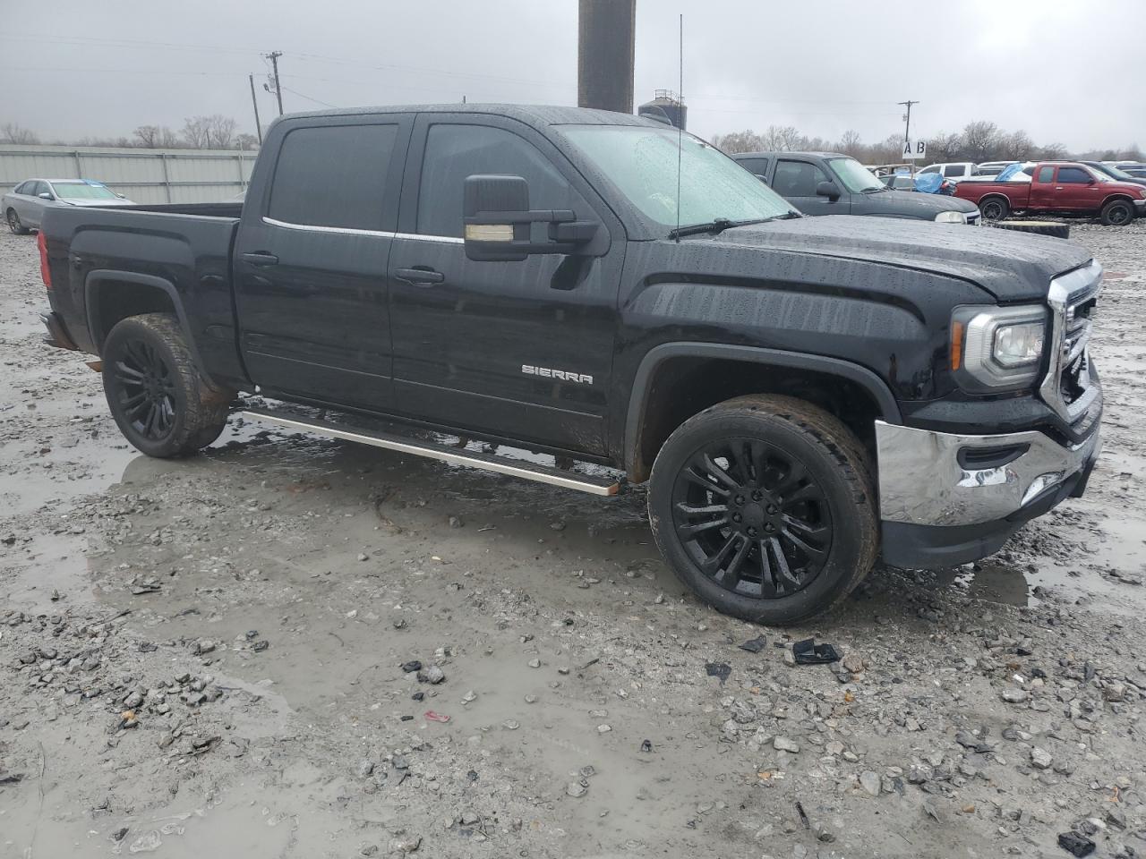 2017 GMC Sierra - Image 4