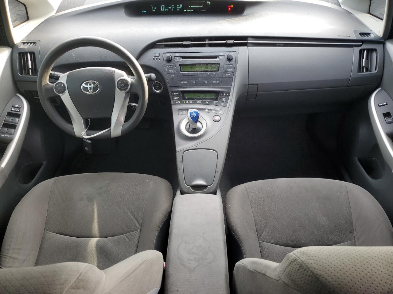 2011 Toyota Prius - Image 8
