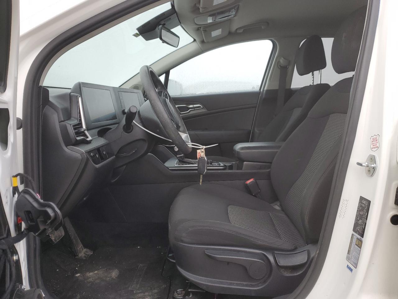 2023 Kia Sportage - Image 7