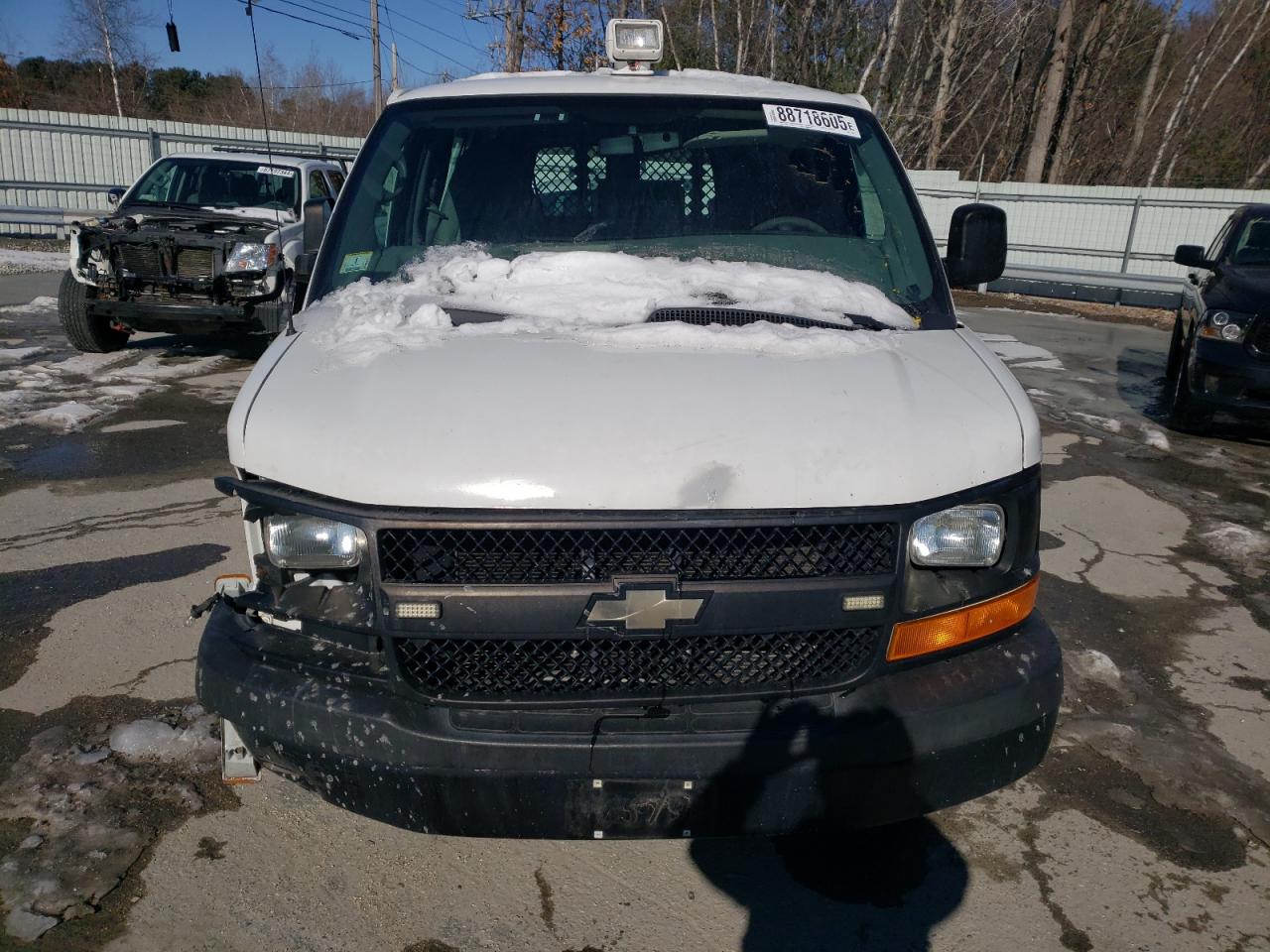 2011 Chevrolet Express - Image 5