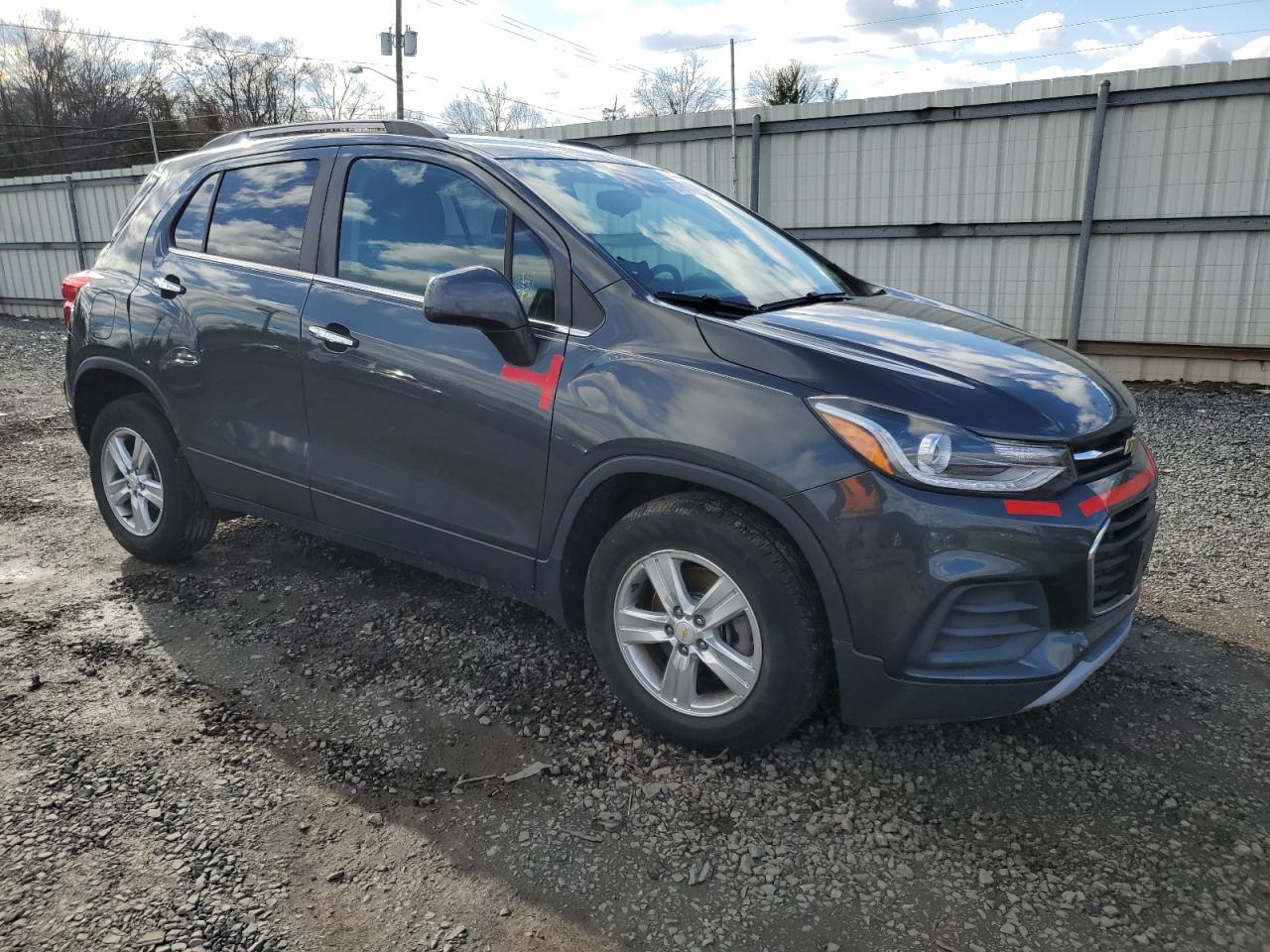 KL7CJPSB6JB581895 CHEVROLET TRAX 2018