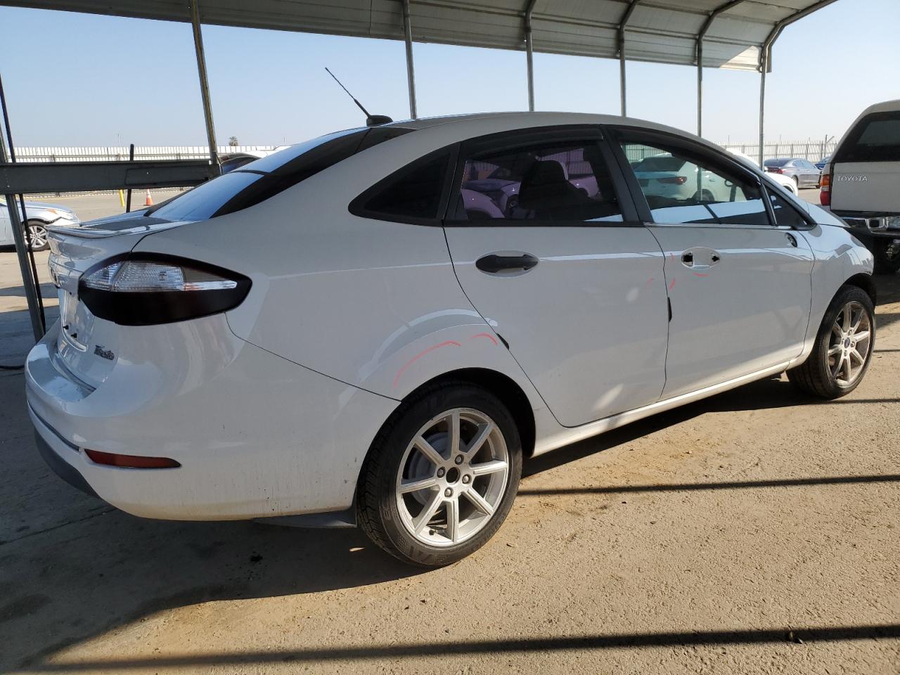 2016 Ford Fiesta - Image 3