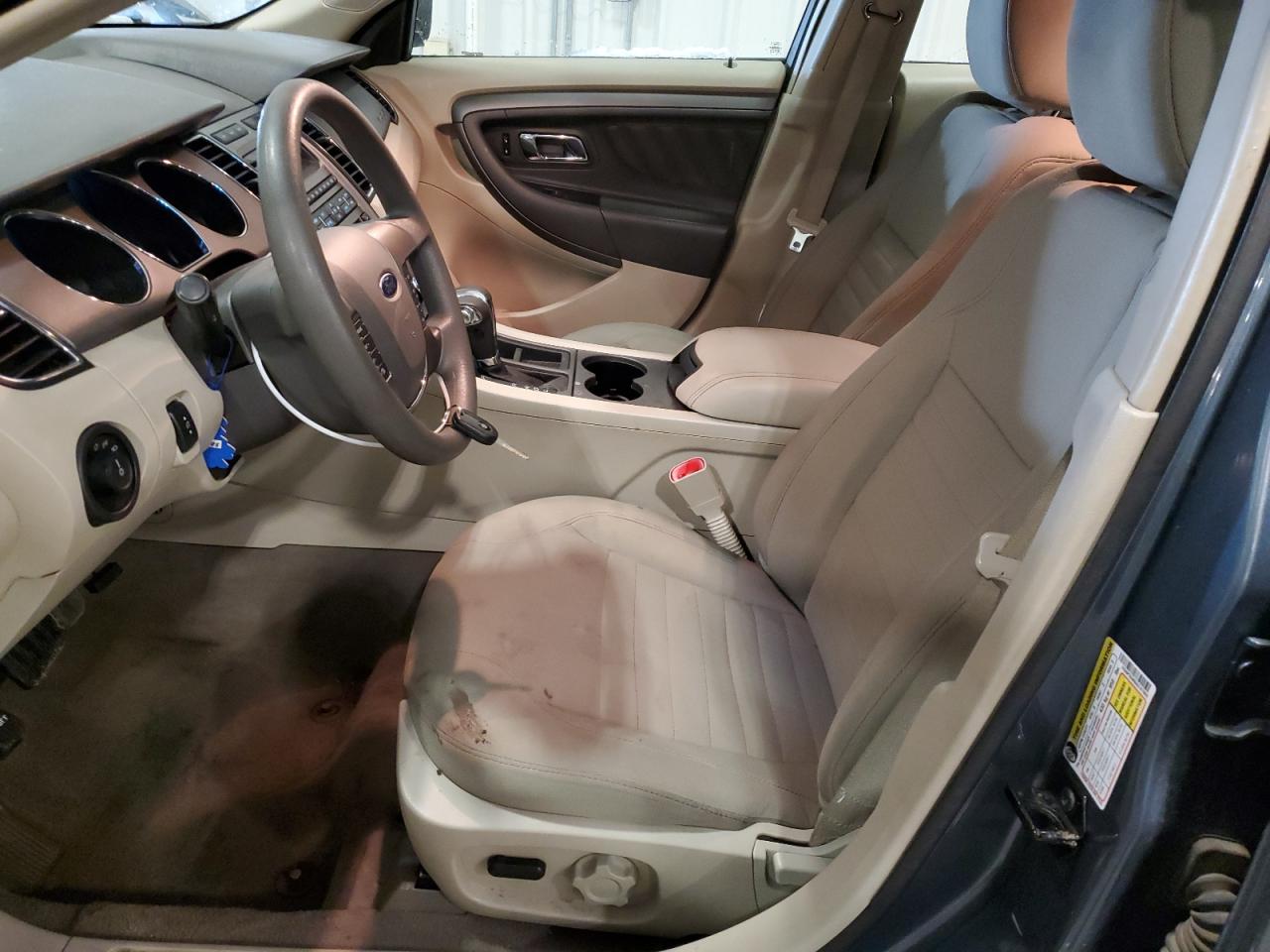 2010 Ford Taurus - Image 7