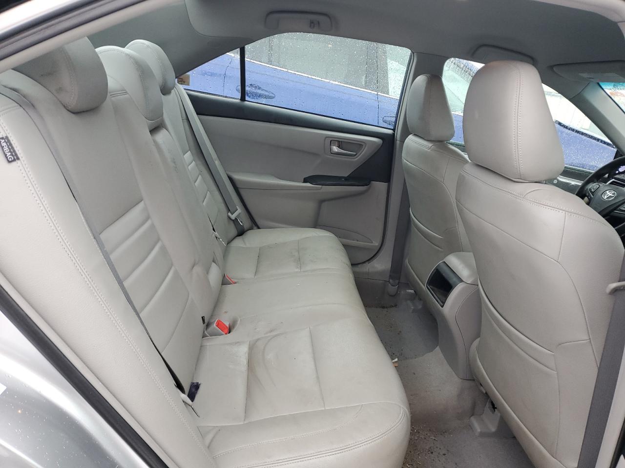 2015 Toyota Camry - Image 10
