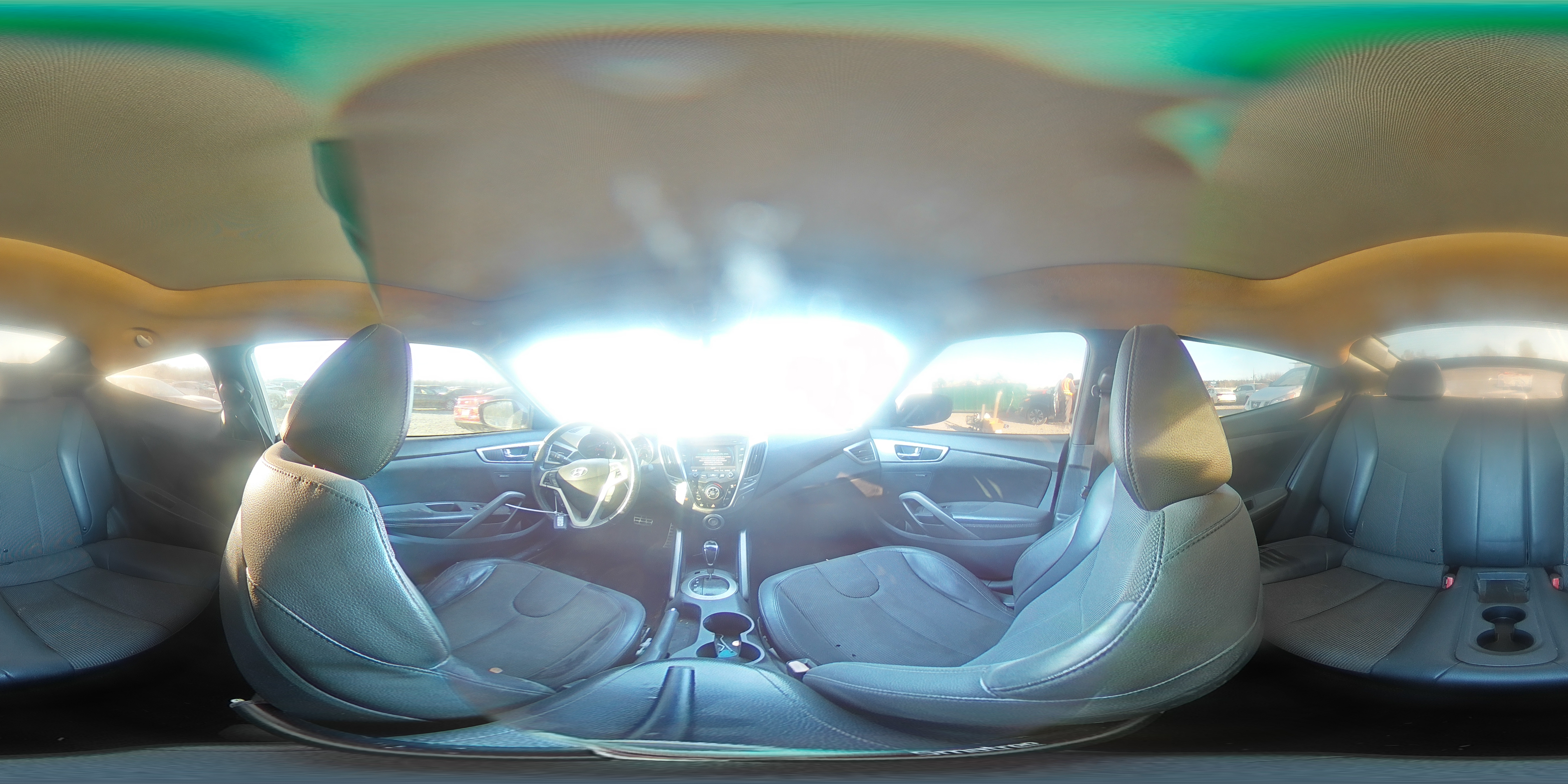 2012 Hyundai Veloster - Image 13