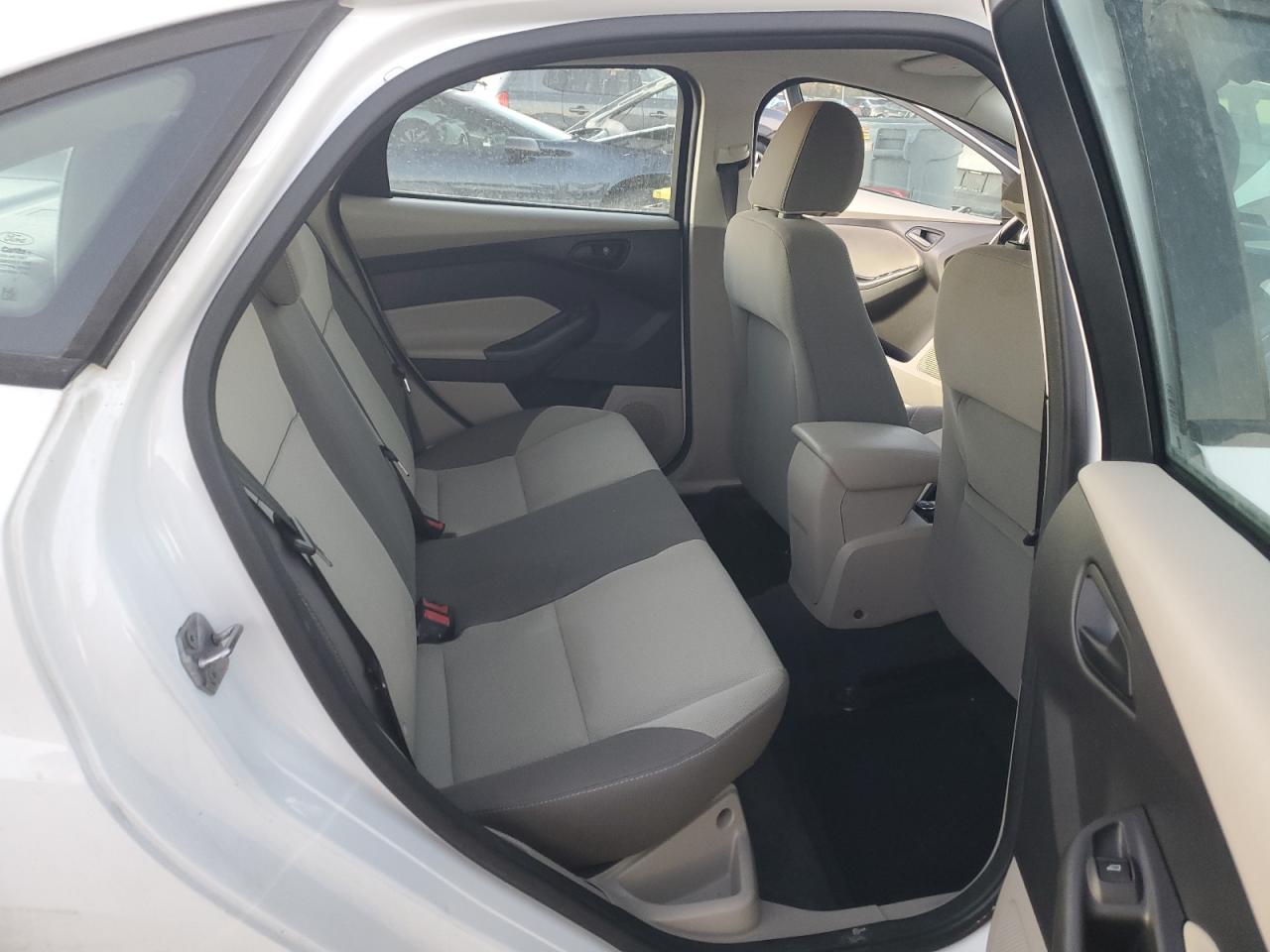 2012 Ford Focus - Image 10