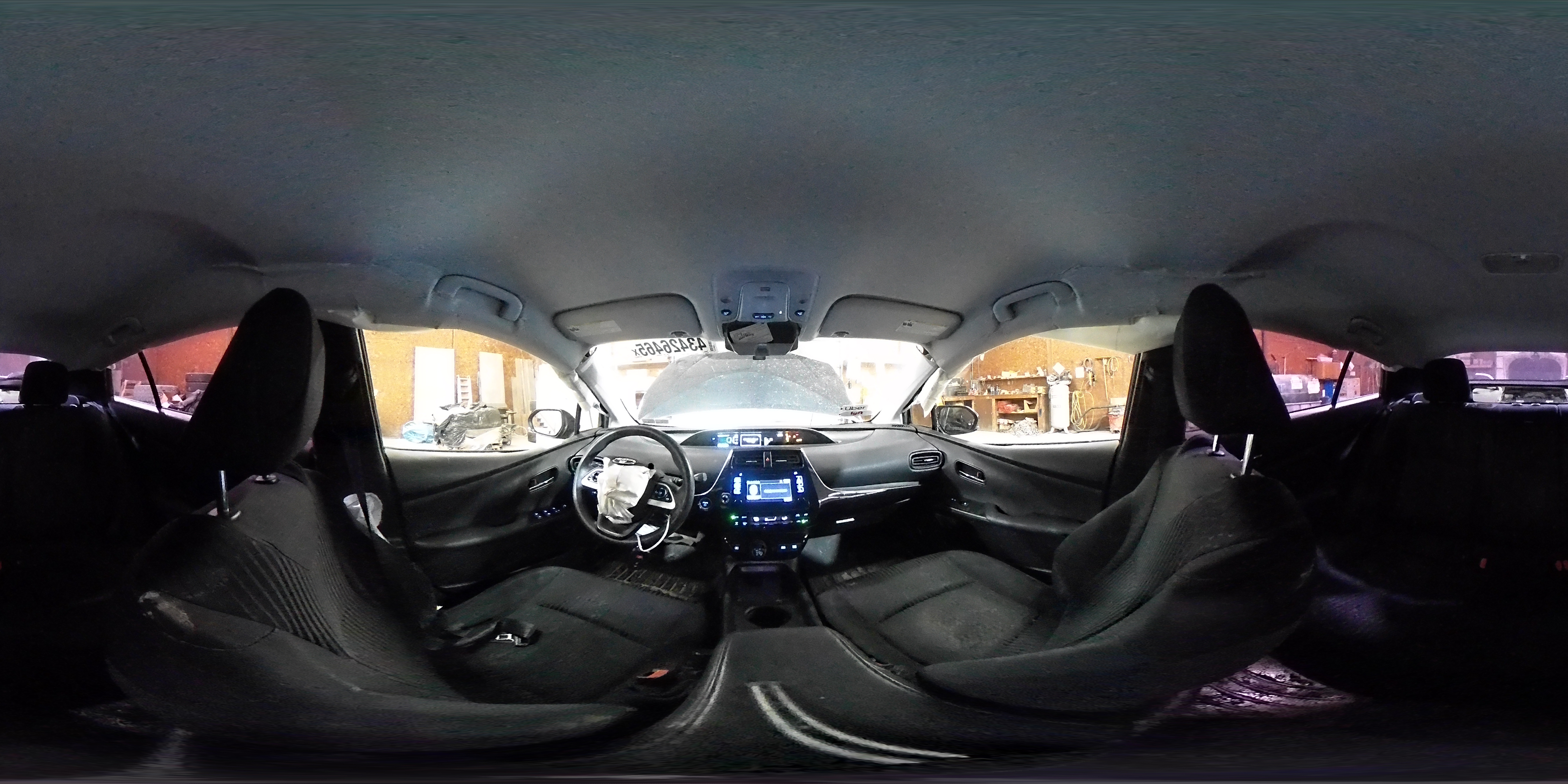 2016 Toyota Prius - Image 13