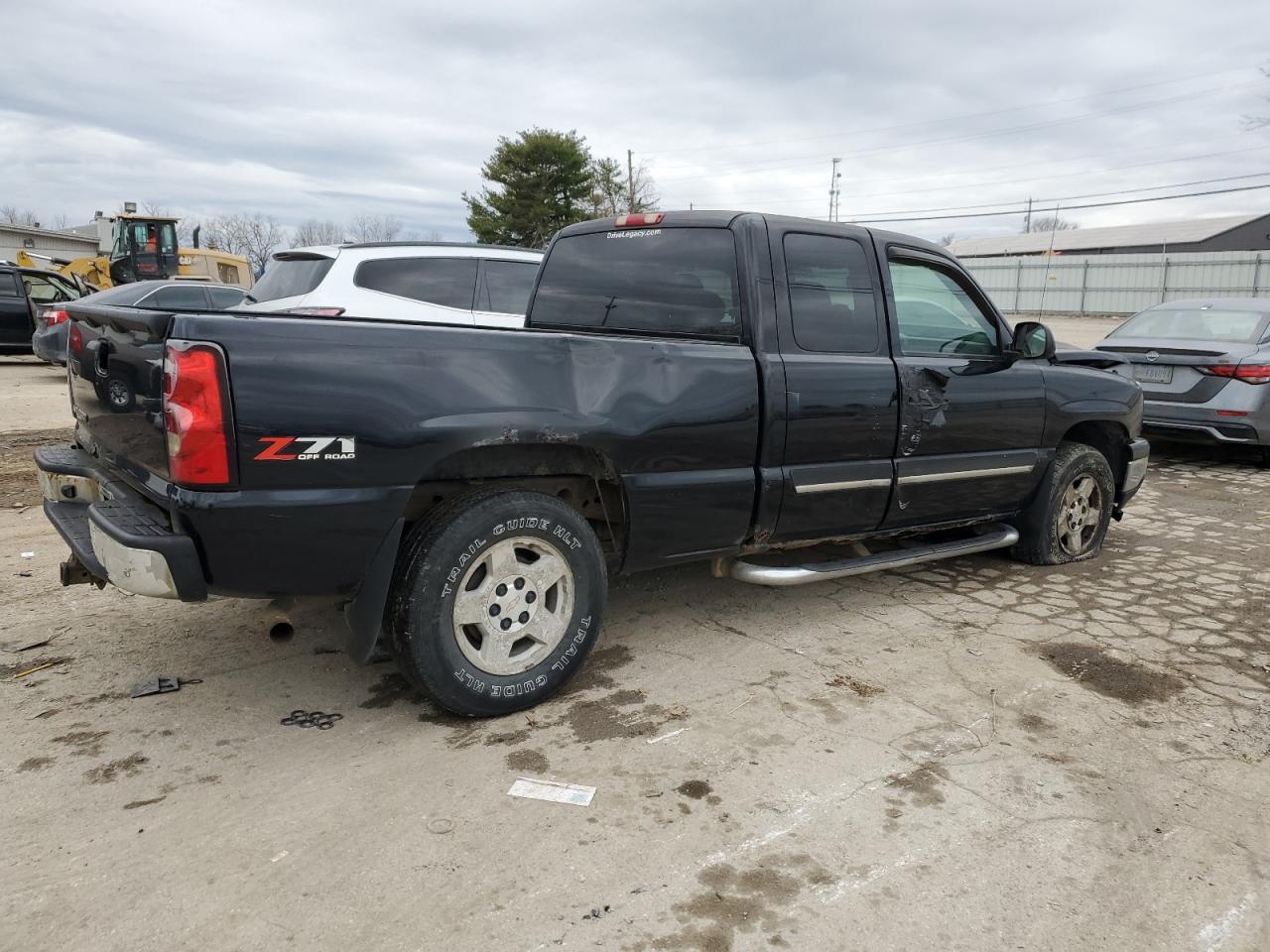 2007 Chevrolet Silverado - Image 3