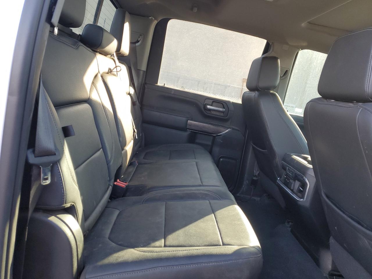 2021 Chevrolet Silverado - Image 10