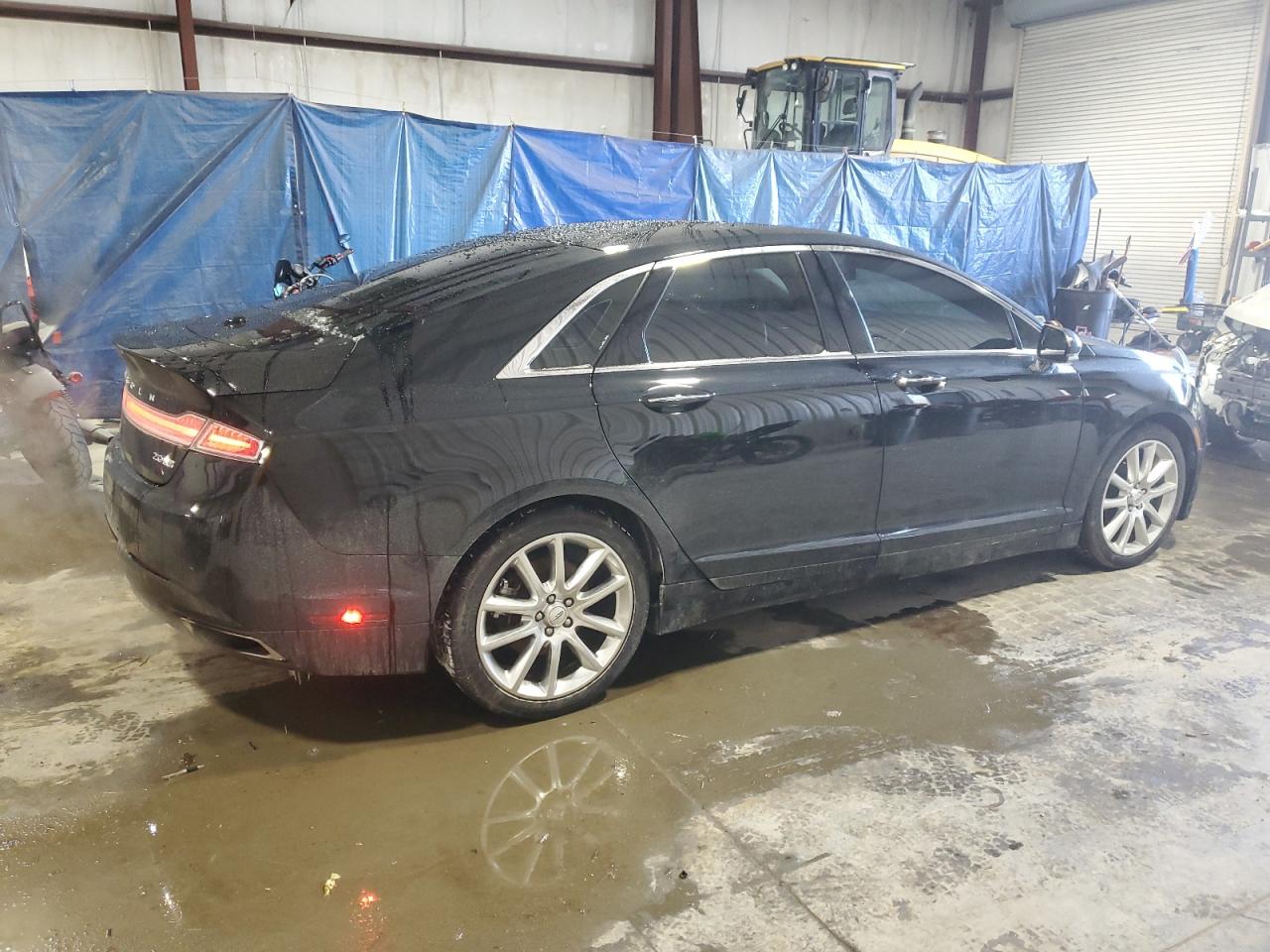 2016 Lincoln MKZ - Image 3