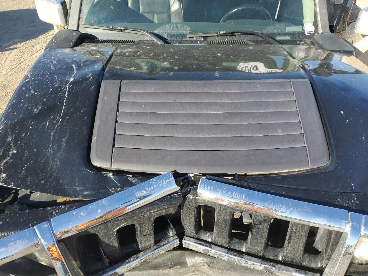 2007 Hummer H3 - Image 14