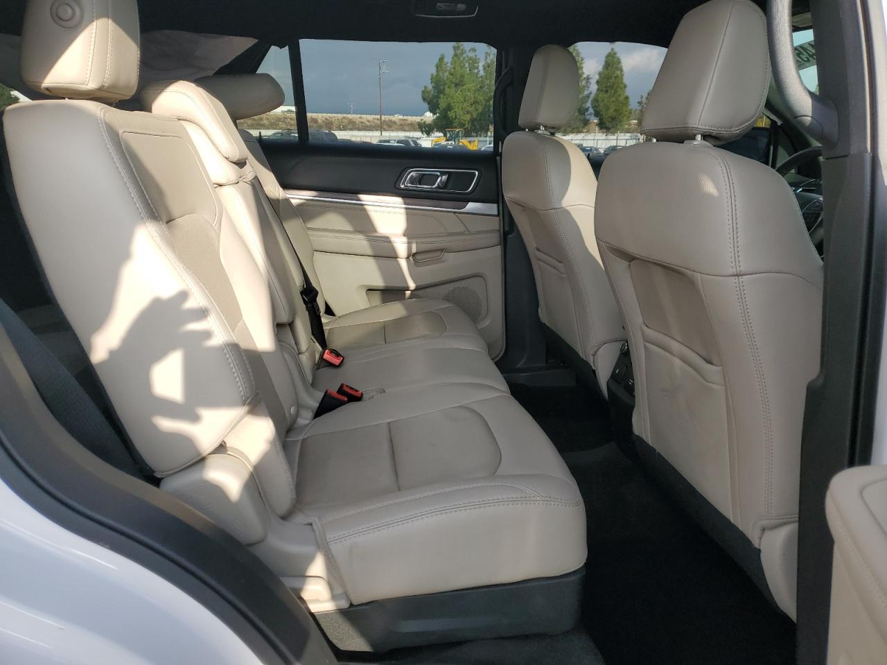 2018 Ford Explorer - Image 11