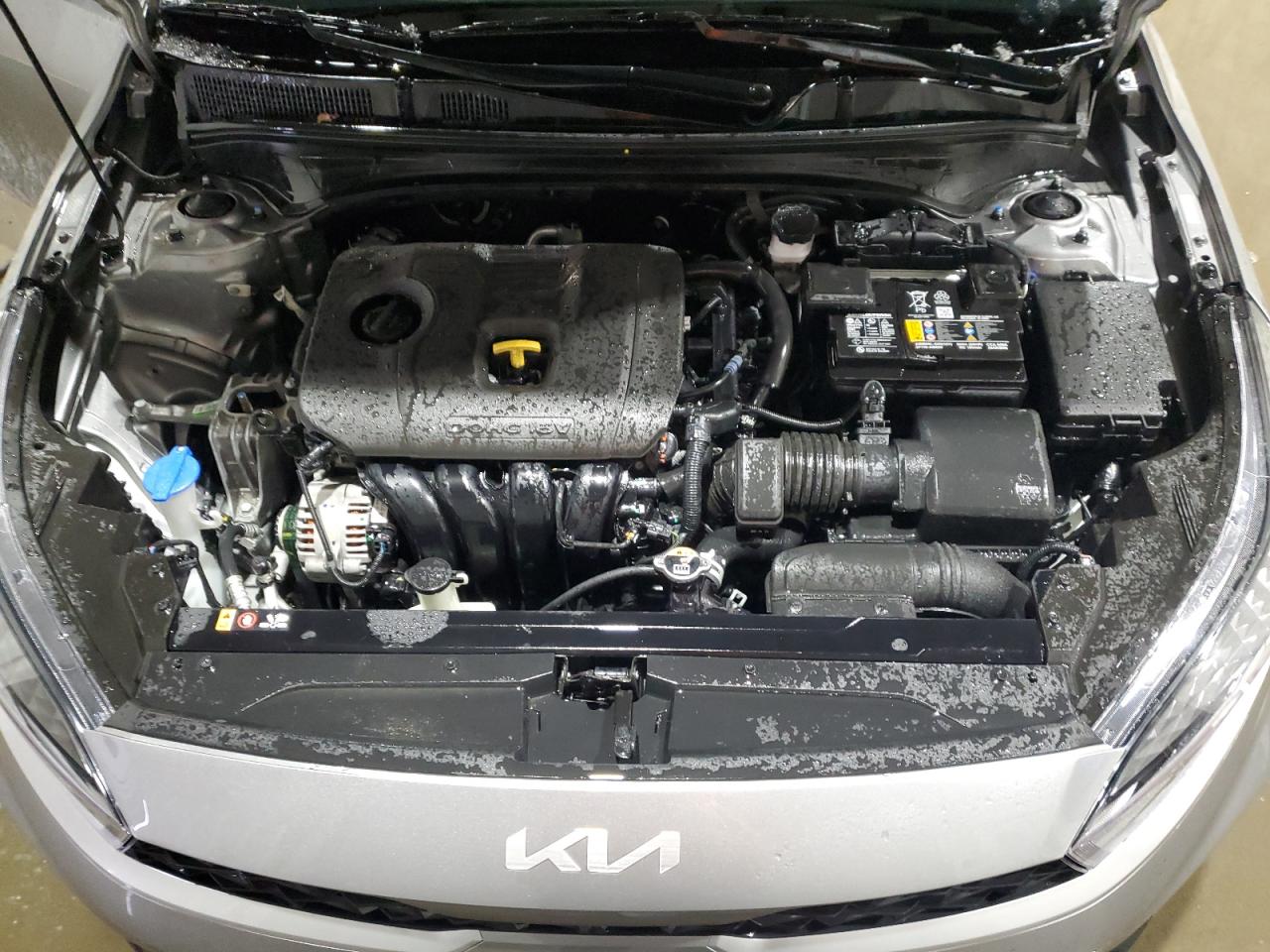 2024 Kia Forte - Image 11