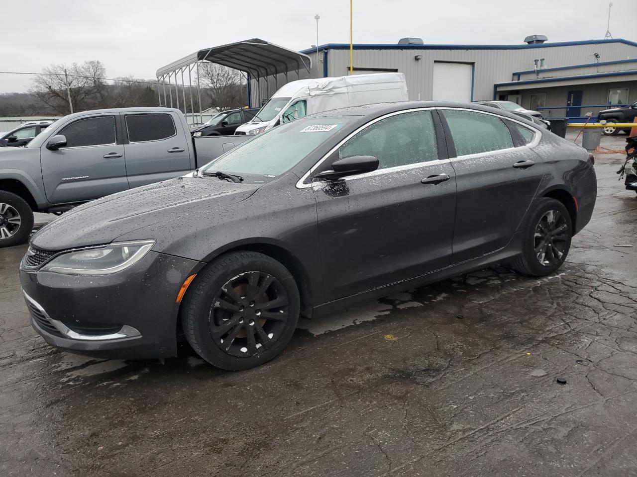 2015 Chrysler 200 Limited for Sale in Lebanon, TN - Minor Dent/Scratches