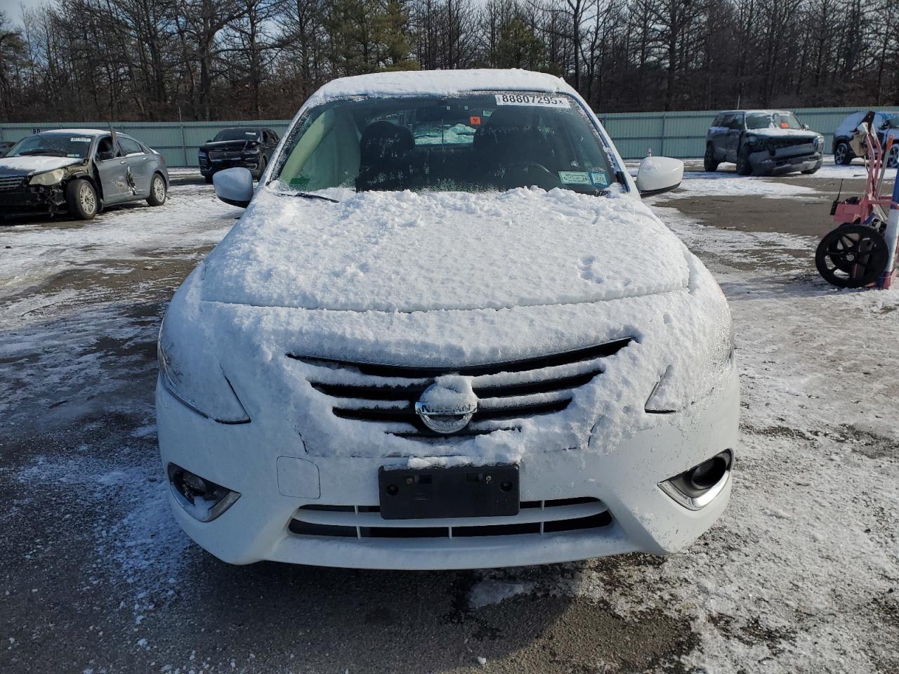 2019 Nissan Versa - Image 5
