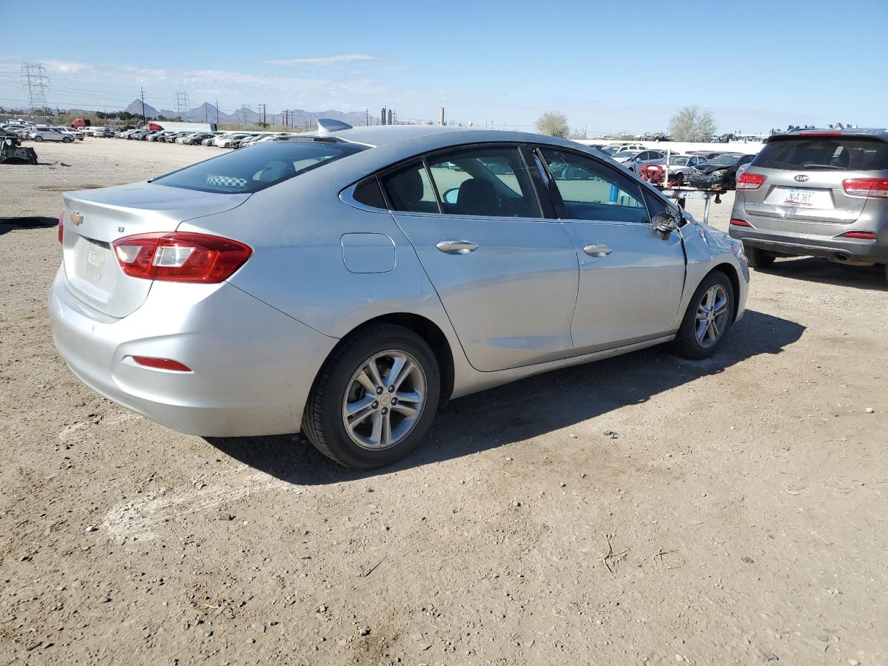 2017 Chevrolet Cruze - Image 3