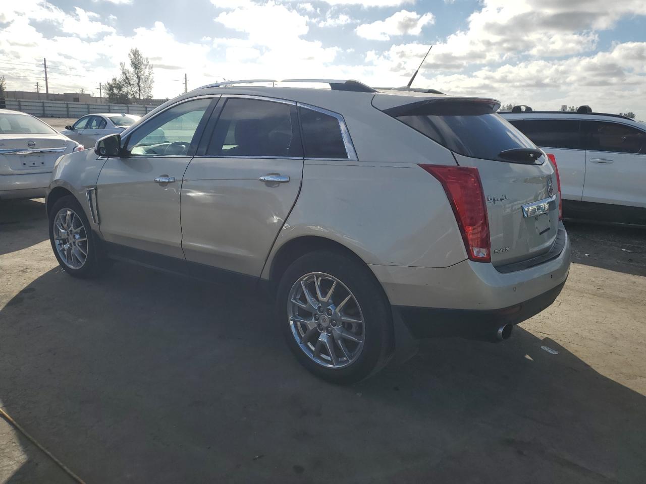 2014 Cadillac SRX - Image 2