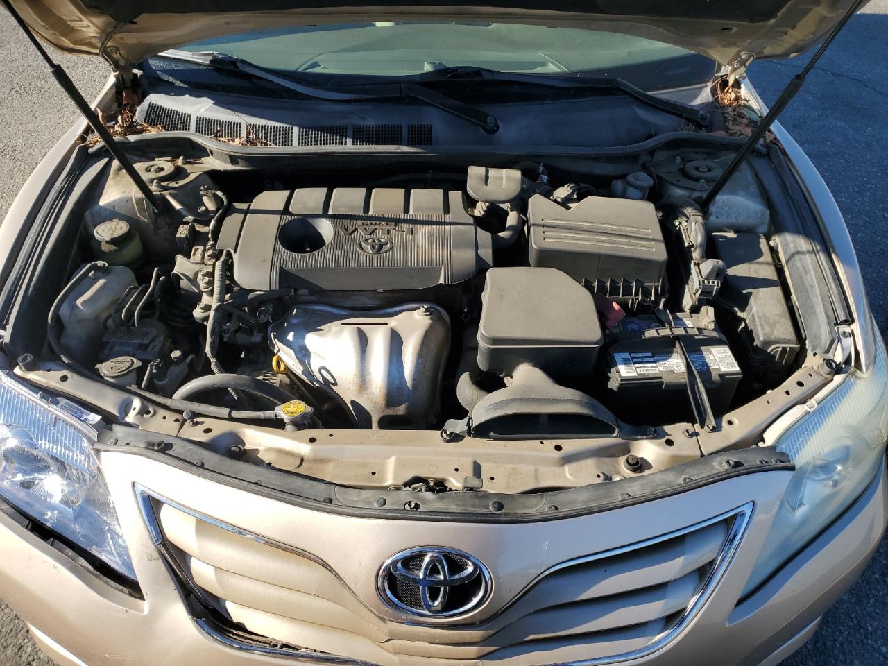 2011 Toyota Camry - Image 12