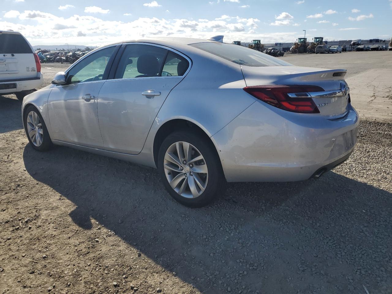 VIN 2G4GK5EX2G9208341 2016 BUICK REGAL no.2