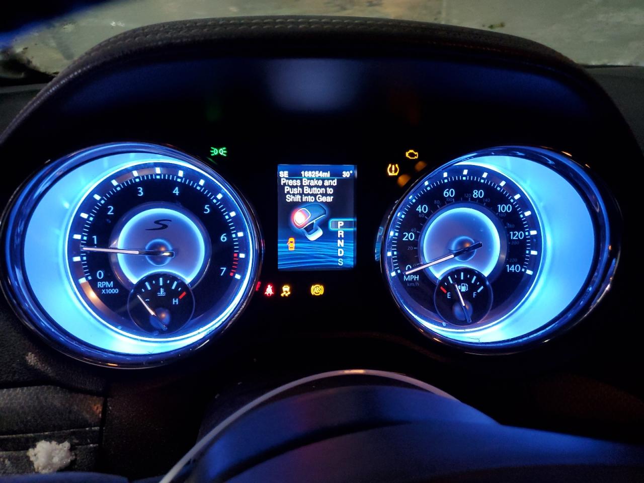 2013 Chrysler 300 - Image 9