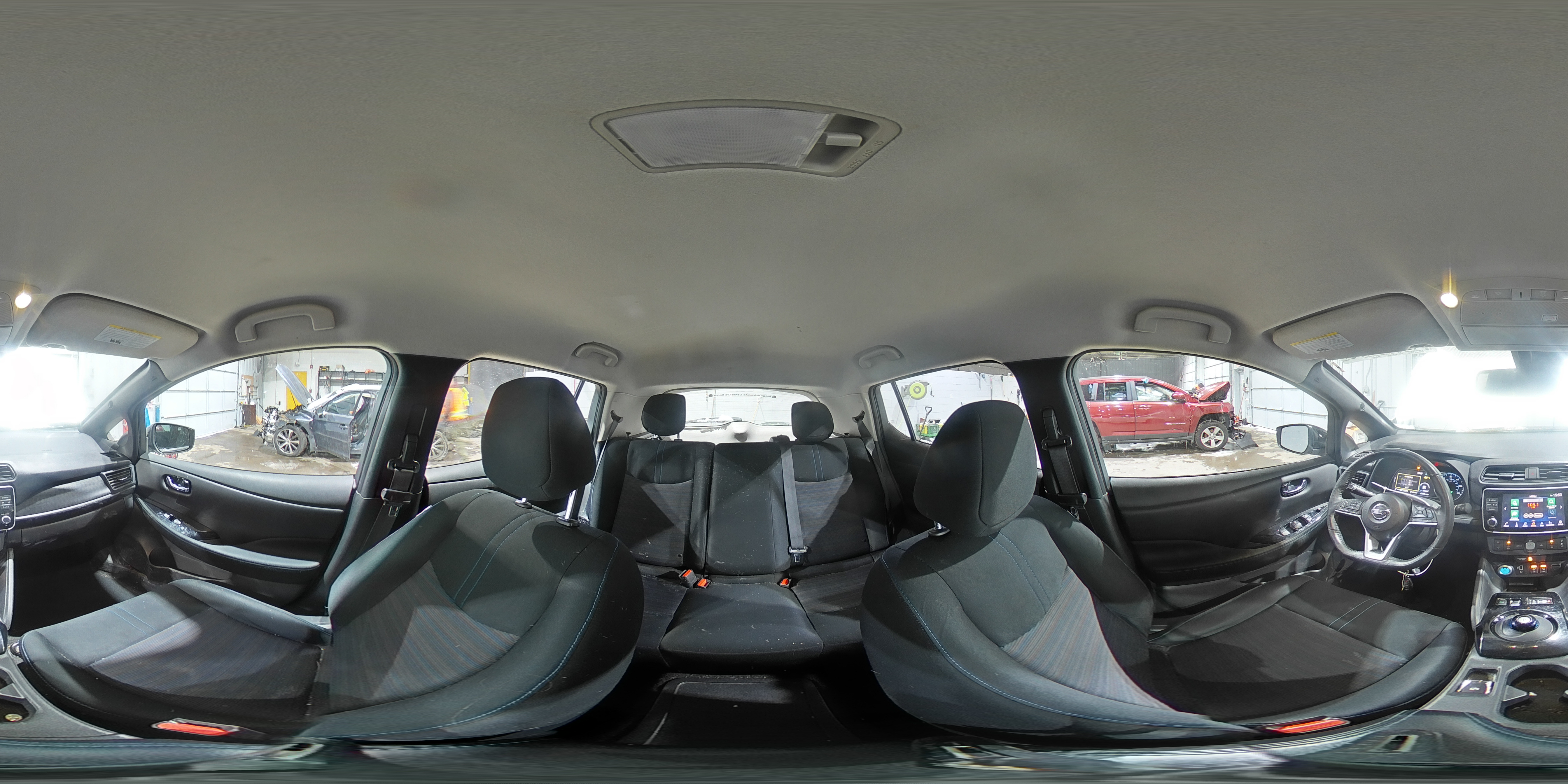 2019 Nissan Leaf - Image 13