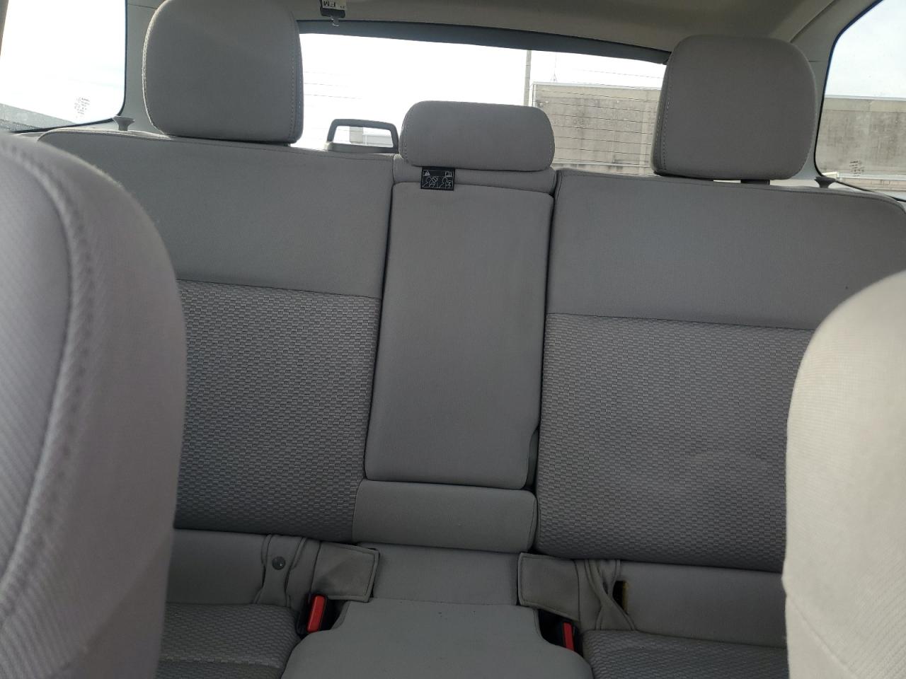 2015 Subaru Forester - Image 10