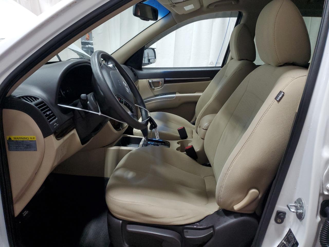 2010 Hyundai Santa Fe - Image 7
