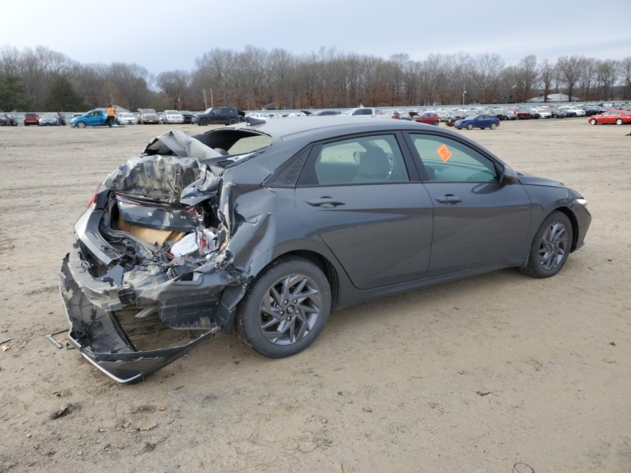 2024 Hyundai Elantra - Image 3