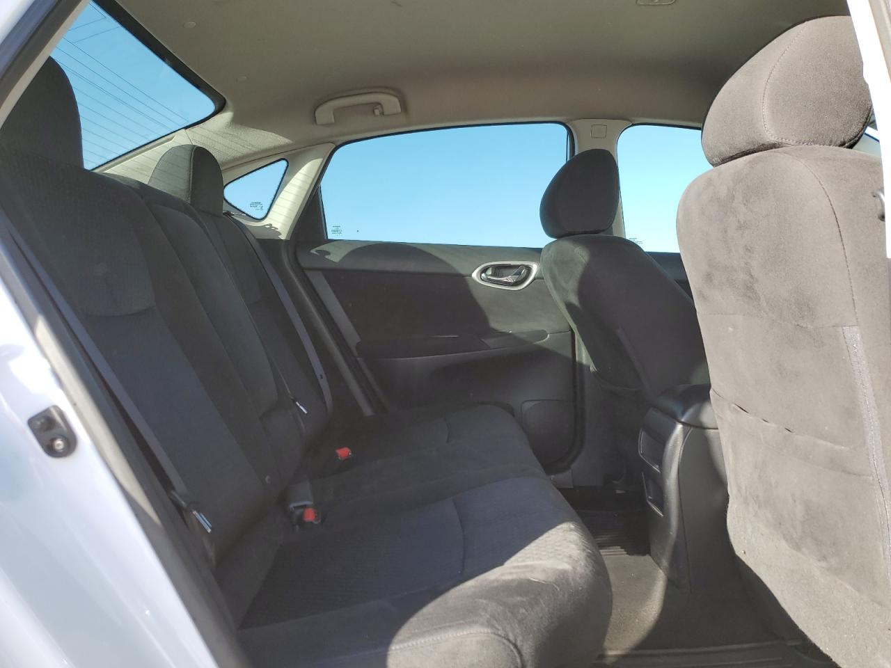 2013 Nissan Sentra - Image 10