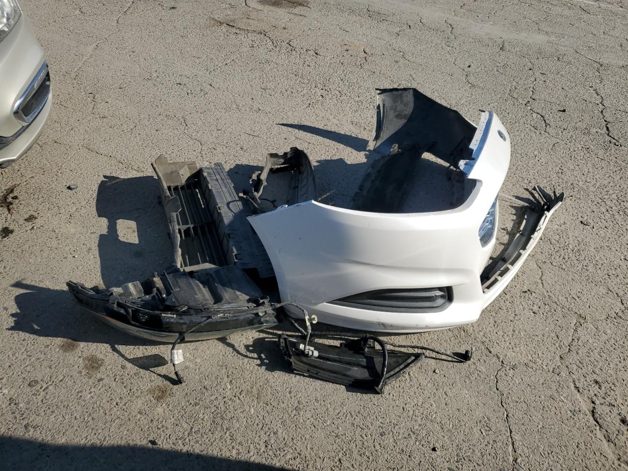 2016 Ford Fusion - Image 12