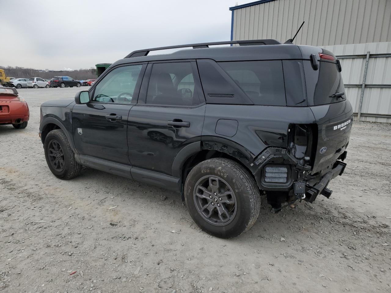 2022 Ford Bronco - Image 2
