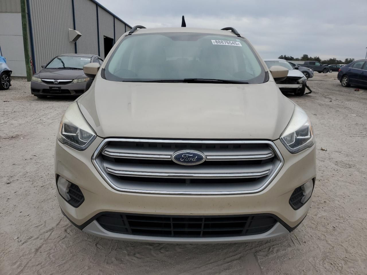 VIN 1FMCU0GD5HUF02433 2017 FORD ESCAPE no.5