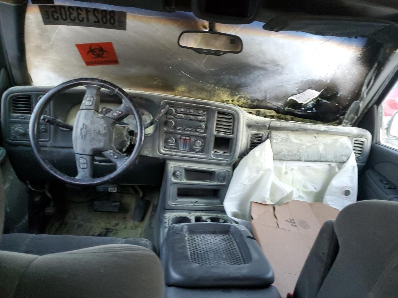 2003 Chevrolet Silverado - Image 8
