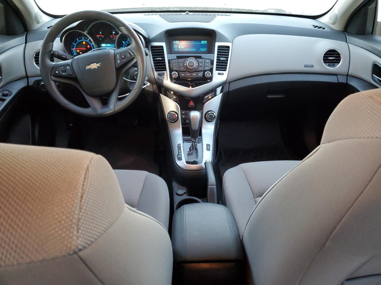 2015 Chevrolet Cruze - Image 8