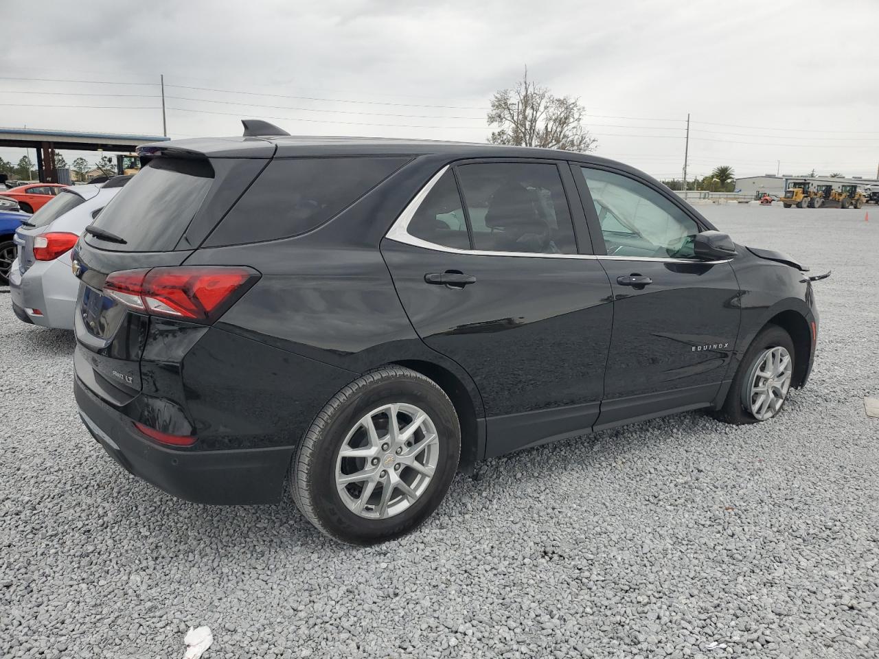 2023 Chevrolet Equinox - Image 3
