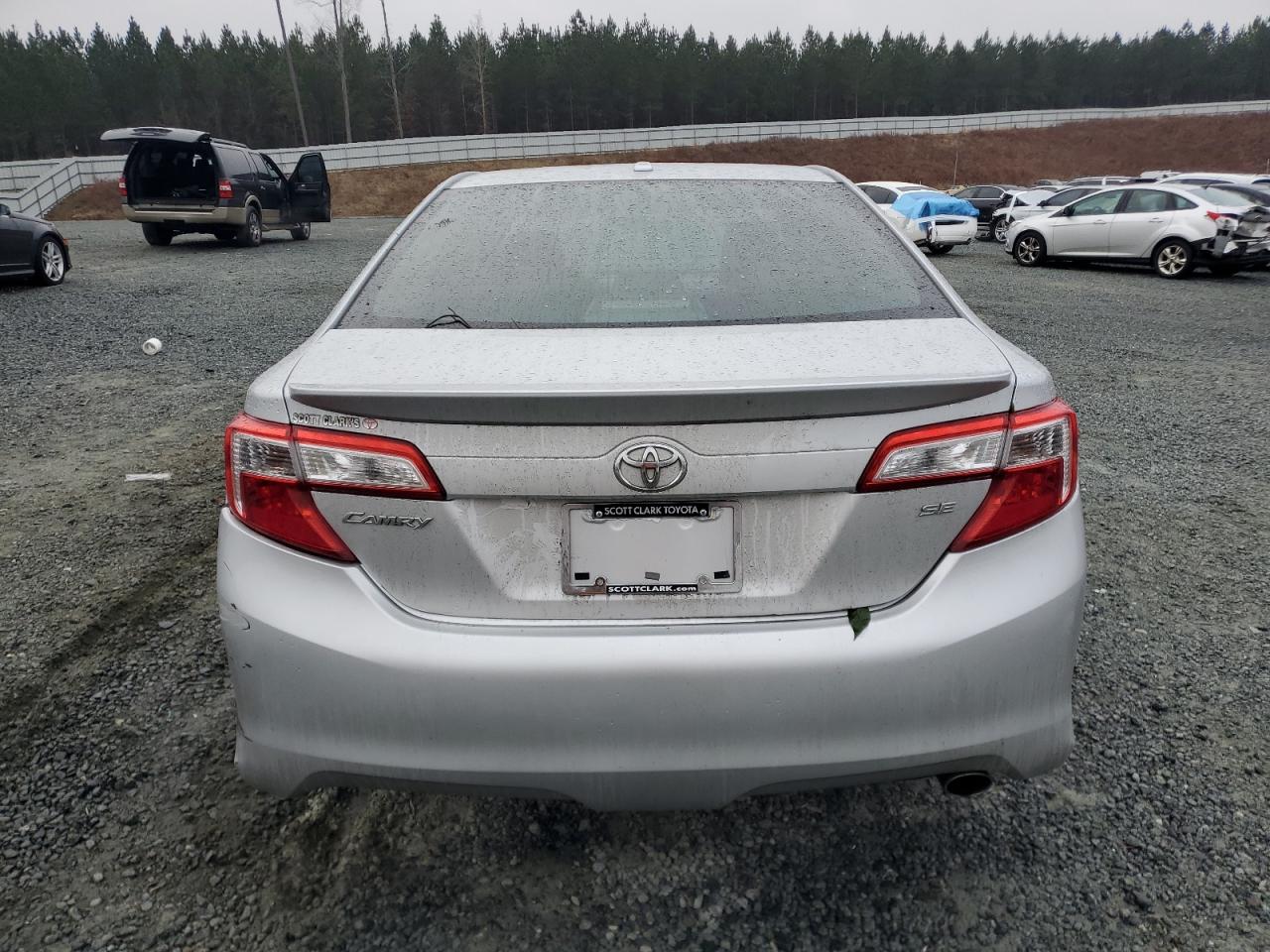 2012 Toyota Camry - Image 6