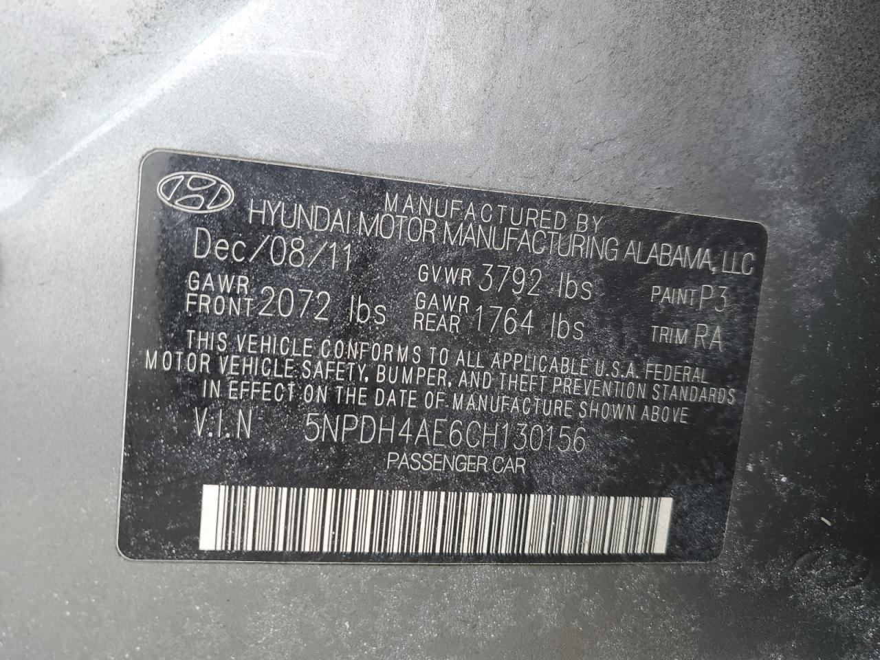 2012 Hyundai Elantra - Image 12