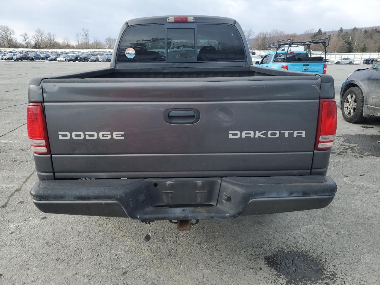 2004 Dodge Dakota - Image 6