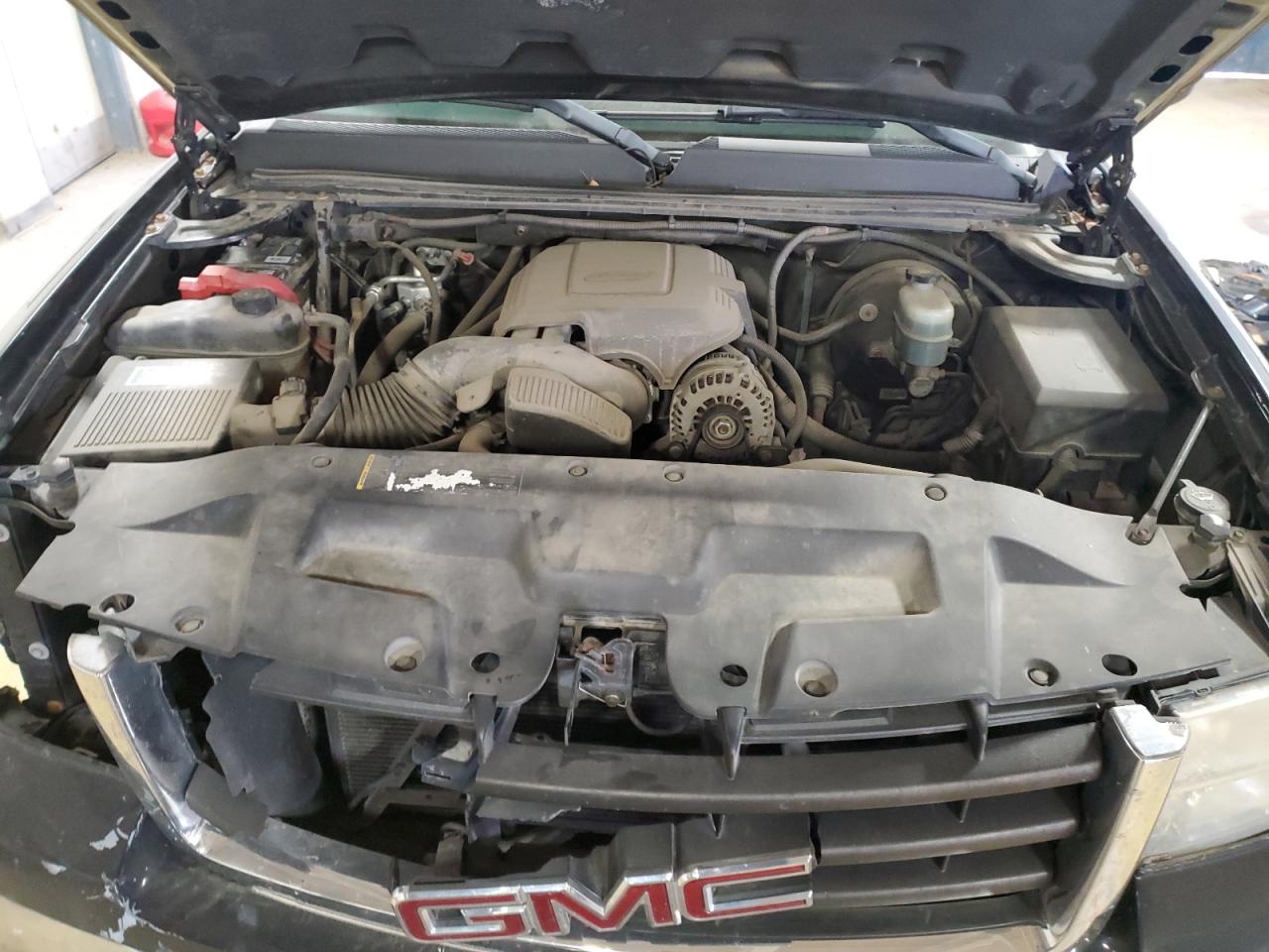2009 GMC Sierra - Image 11