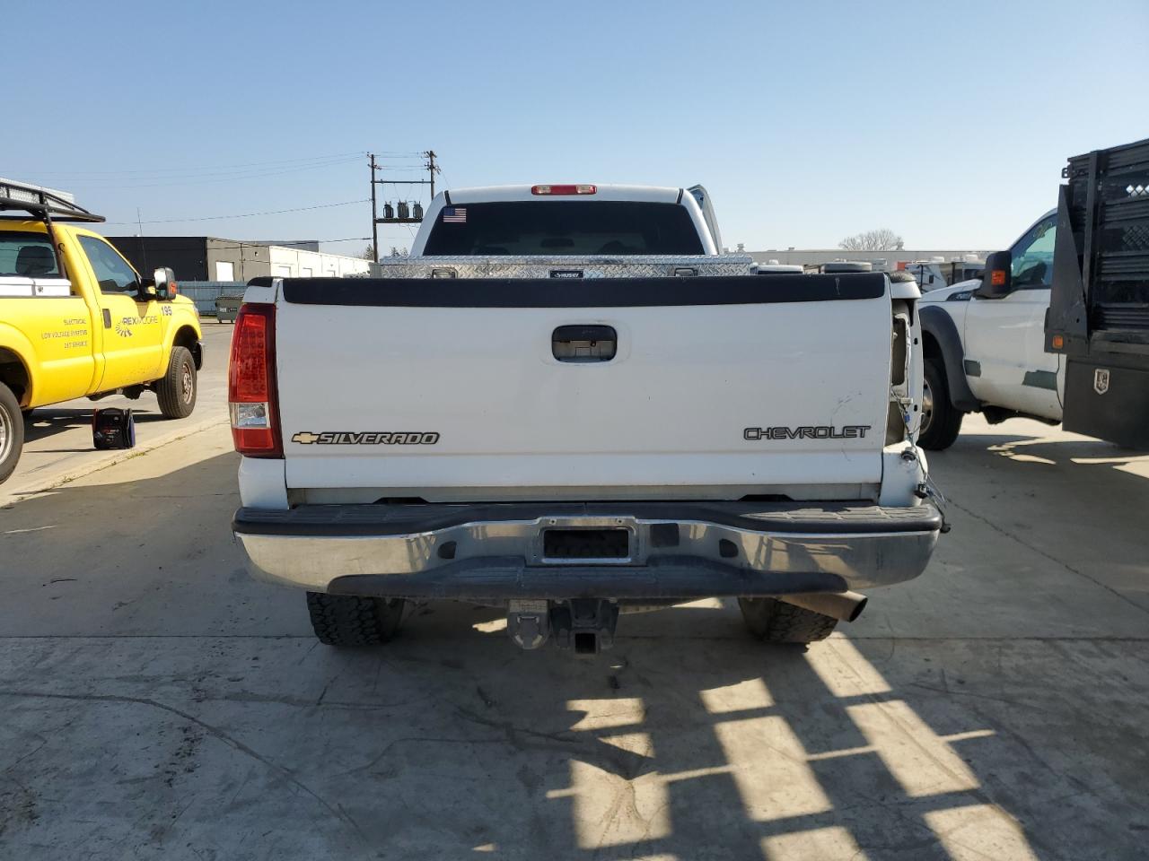 2003 Chevrolet Silverado - Image 6