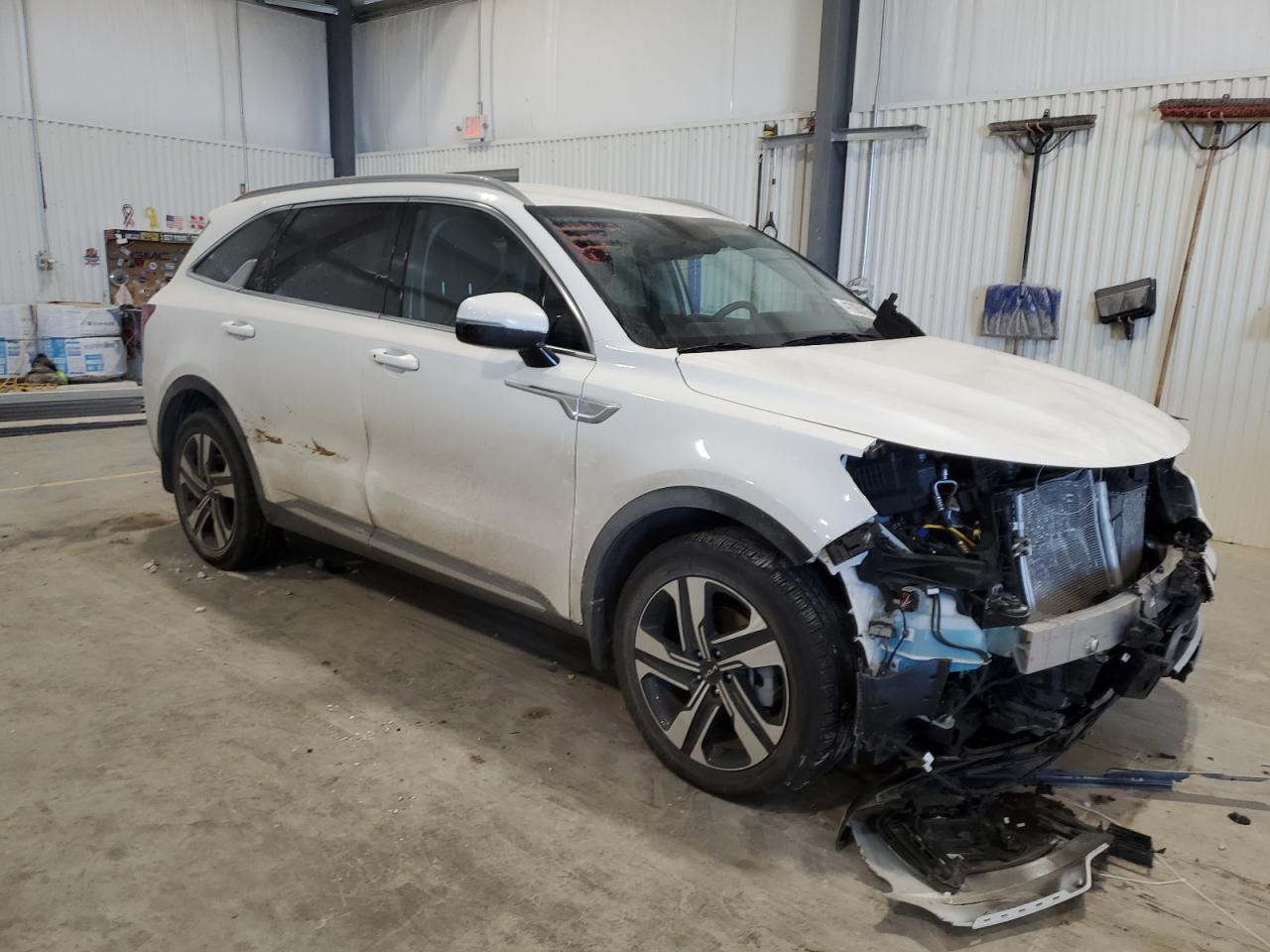 2023 Kia Sorento - Image 4