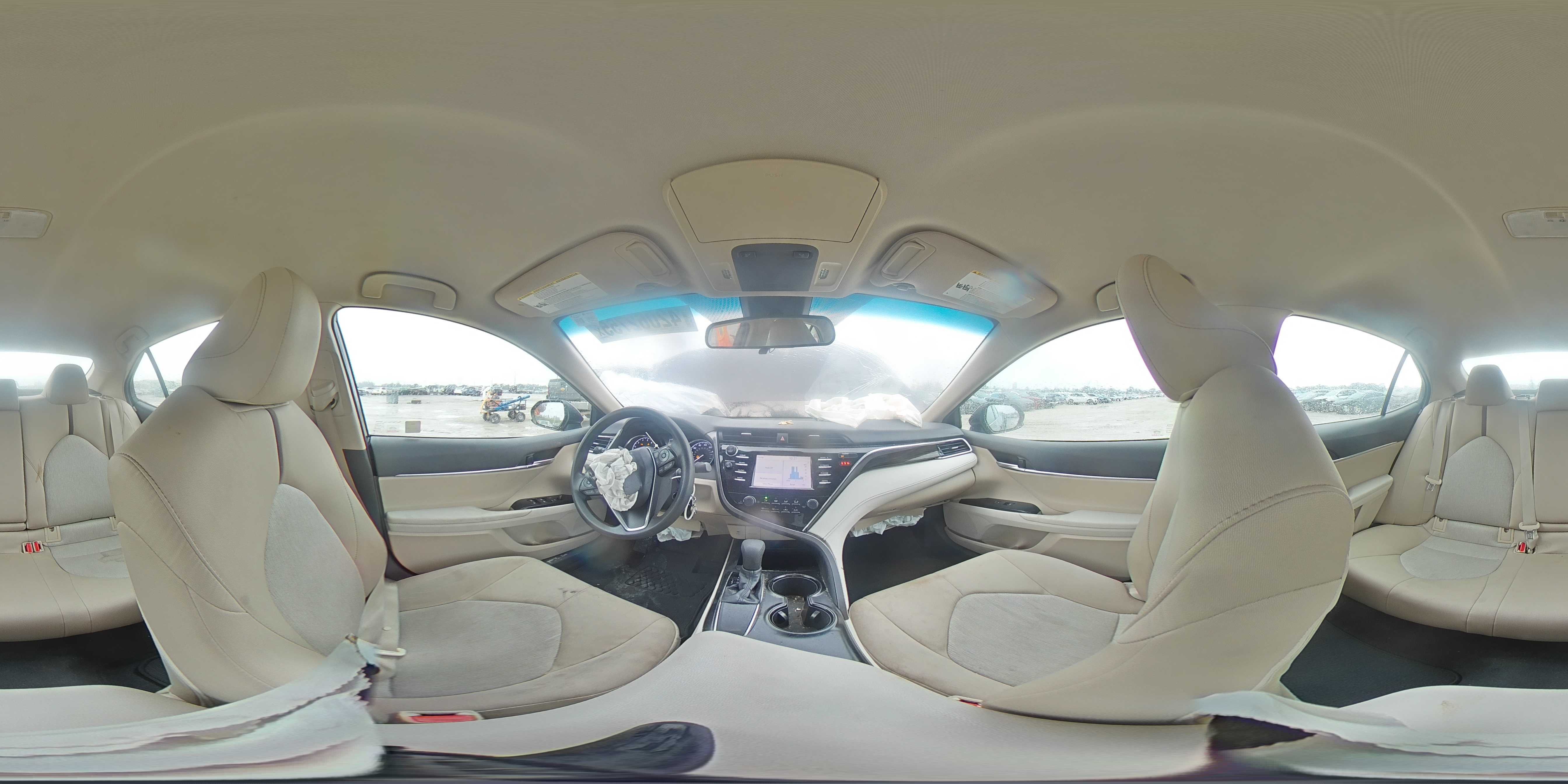 2018 Toyota Camry - Image 12