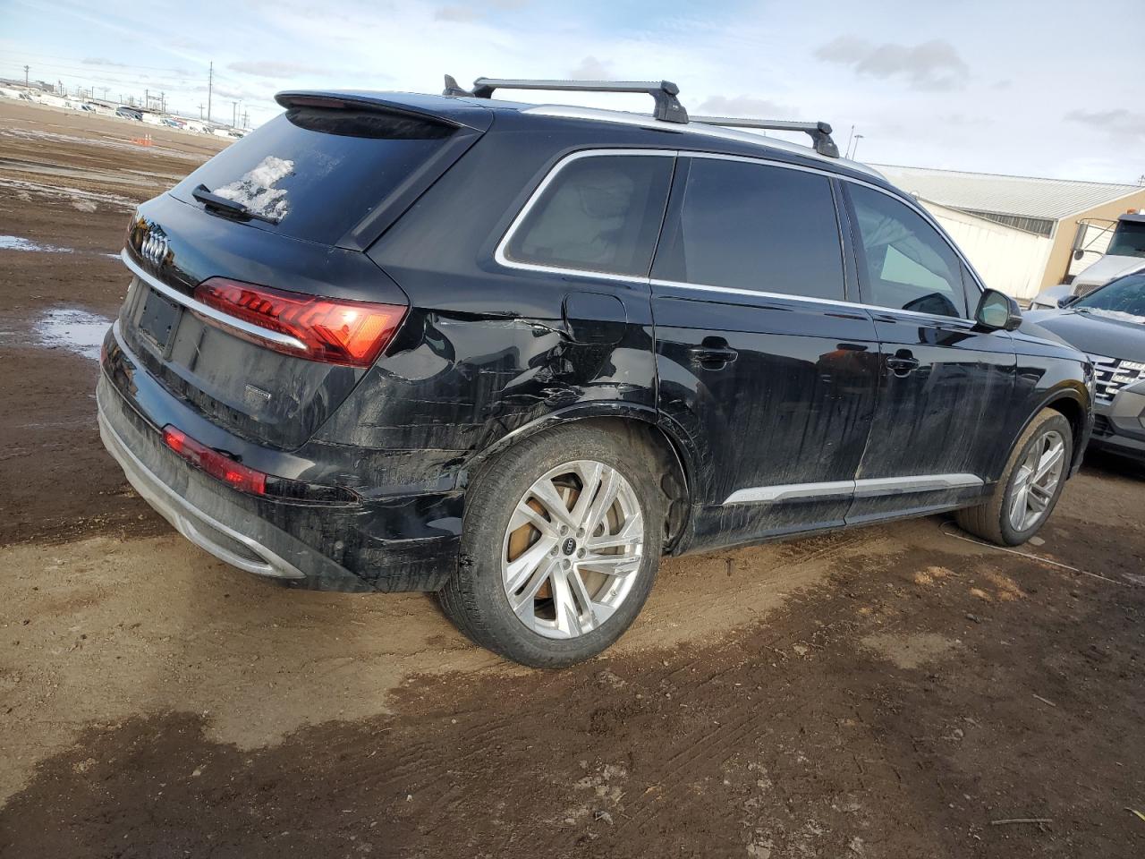 2023 Audi Q7 - Image 3