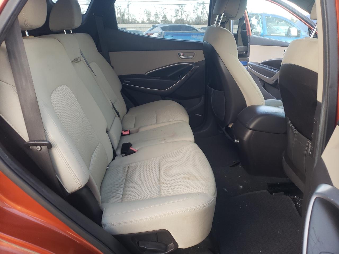 2015 Hyundai Santa Fe - Image 10