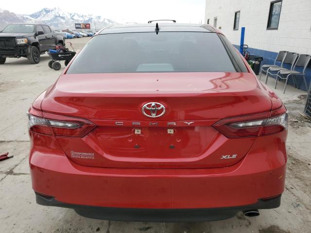  TOYOTA CAMRY 2023 Czerwony