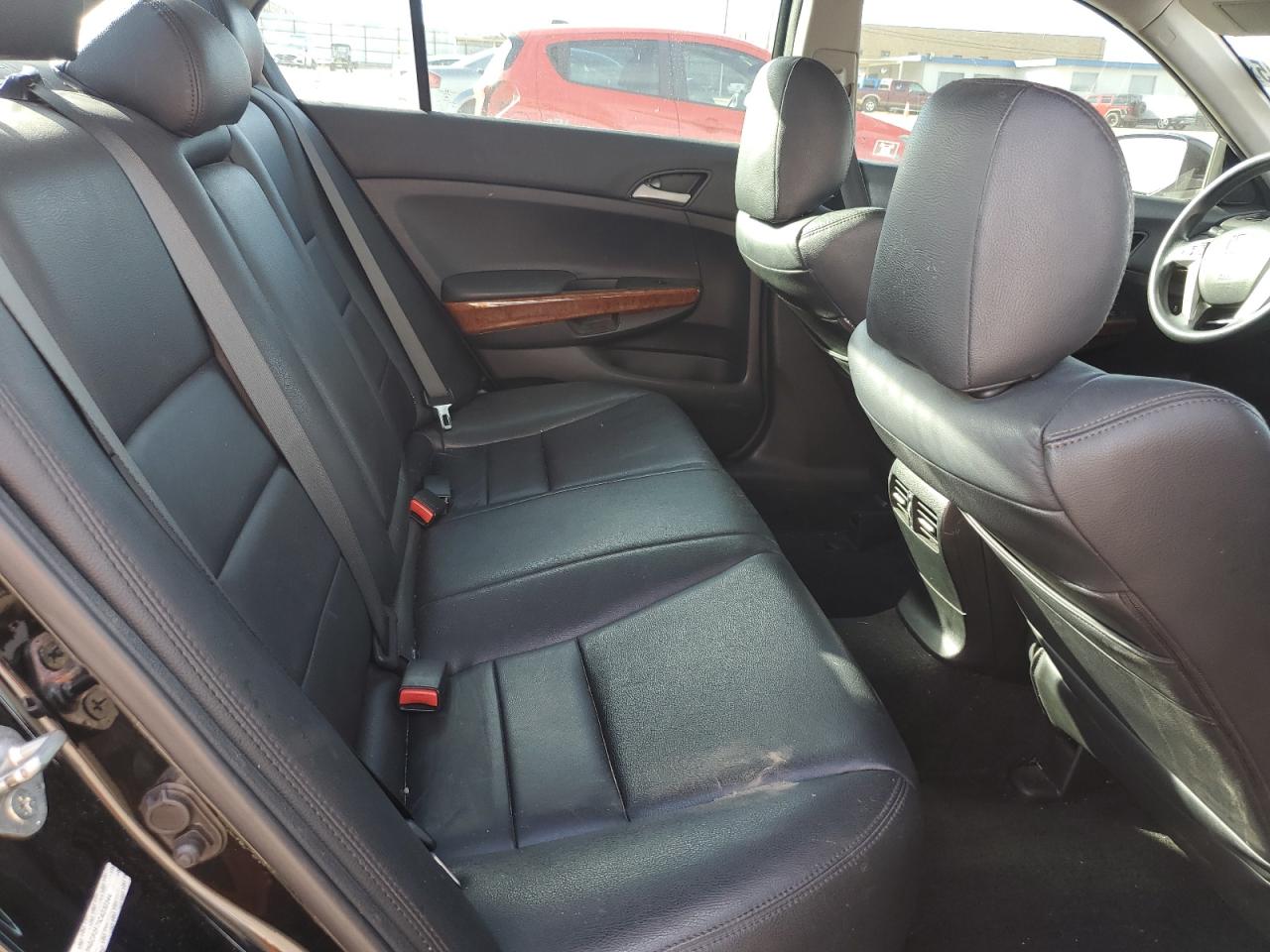 2012 Honda Accord - Image 10