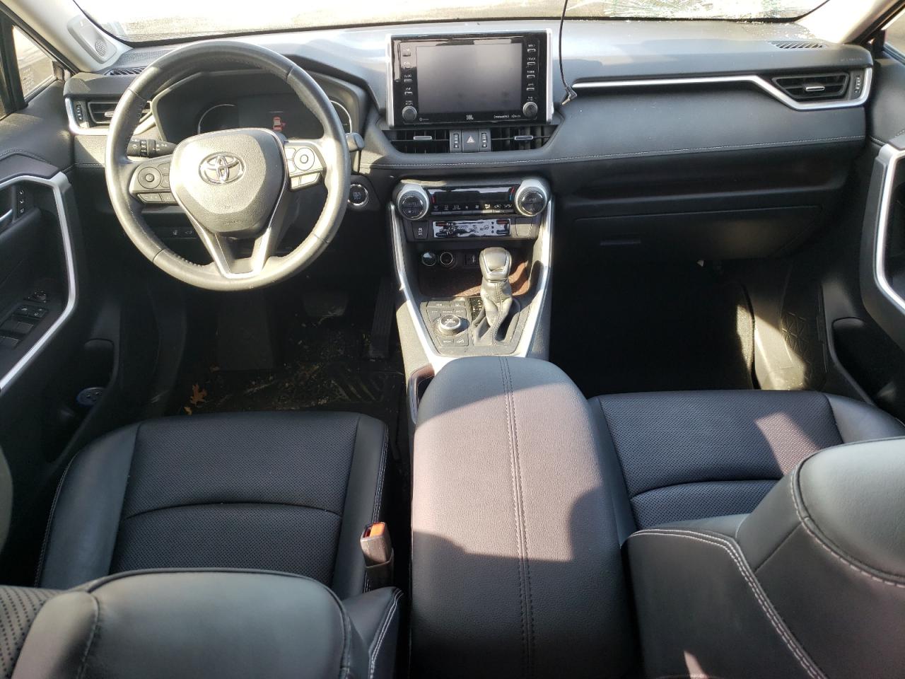 2019 Toyota RAV 4 - Image 8