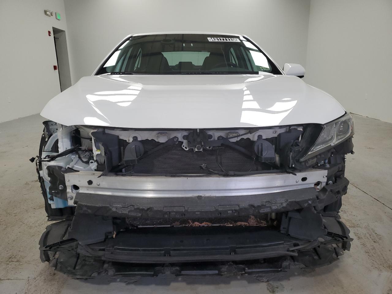 2021 Toyota Camry - Image 5