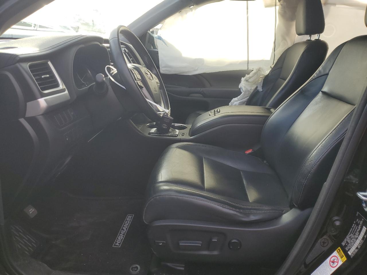 2015 Toyota Highlander - Image 7