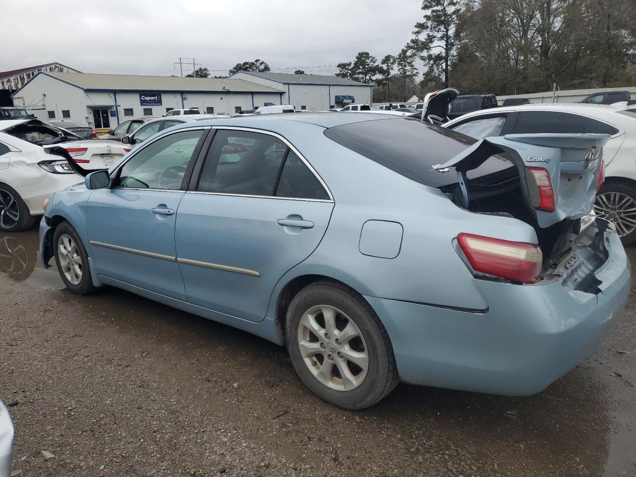 2009 Toyota Camry - Image 2